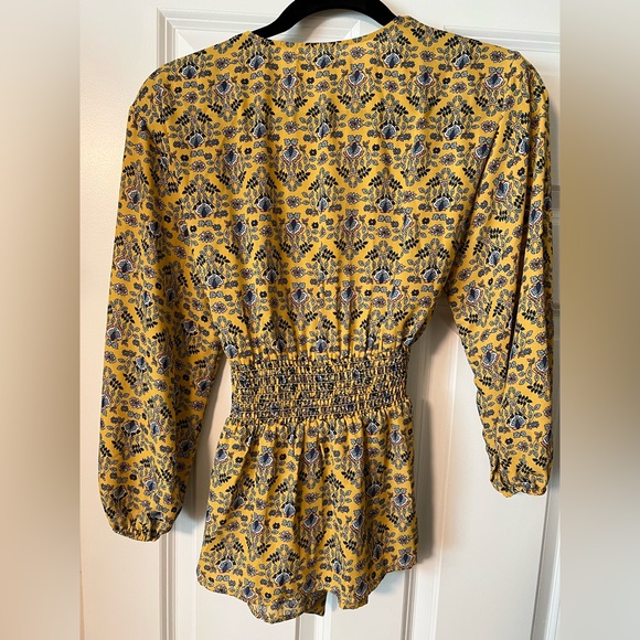 Max Studio Top - Picture 2 of 3